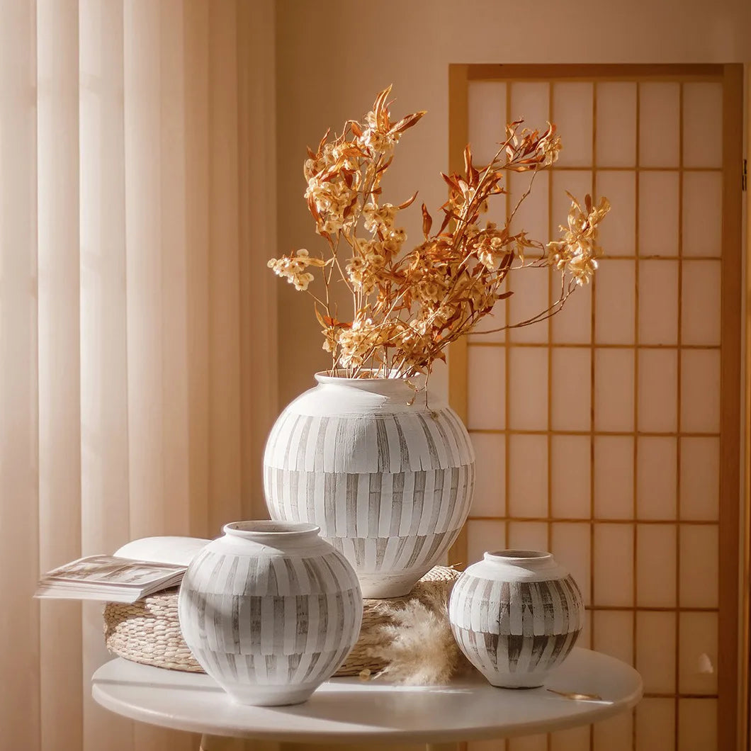 / Boutique / Handcrafted Grids Pattern Ceramic Vase |Flower Arrangement Vase. Clay Vate. Decoration|